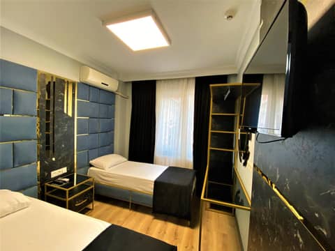Orange Airport Hotel — hotel room