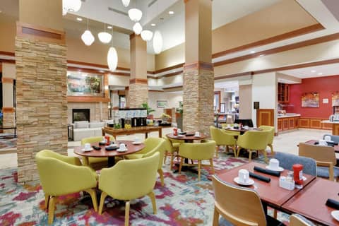 Hilton Garden Inn Milwaukee Airport — photo 3