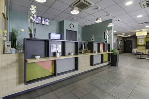 B&B HOTEL Marseille Vélodrome Prado — recepcion & lobby