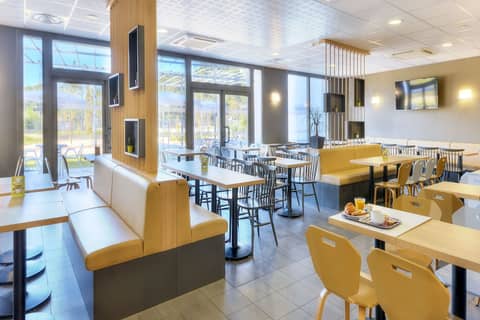 B&B HOTEL Marseille Vélodrome Prado — dining