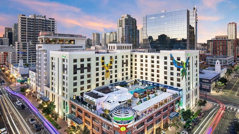 Margaritaville Hotel San Diego Gaslamp Quarter — building