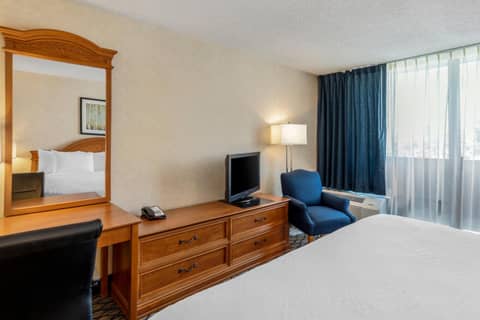 Clarion Hotel Anaheim Resort — photo 5