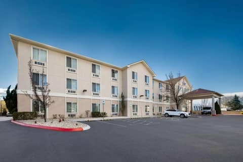 Comfort Inn & Suites Airport Convention Center — photo 5