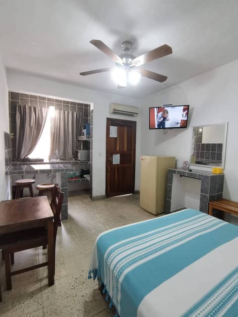 Hotel Hortencia — hotel room