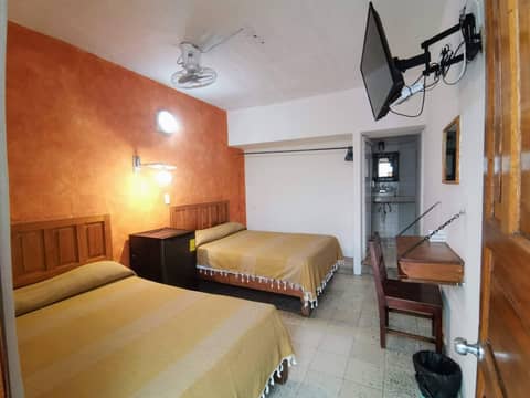 Hotel Hortencia — hotel room