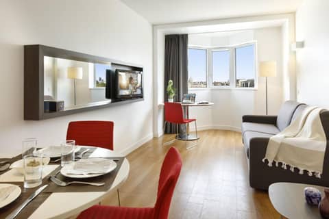 Citadines Montparnasse Paris — hotel room
