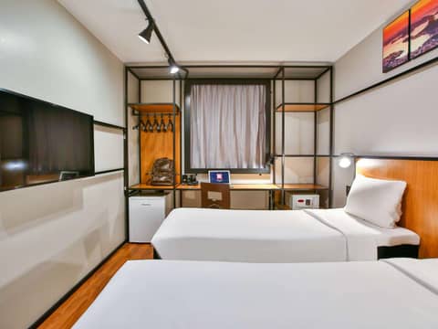 ibis Copacabana Posto 2 — hotel room