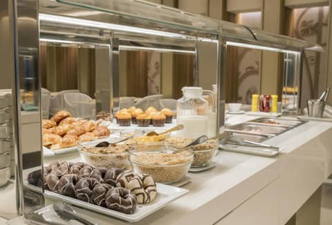 Hotel Lleó — dining