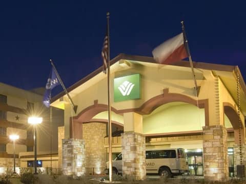 Wyndham Garden Hotel Austin — photo 8