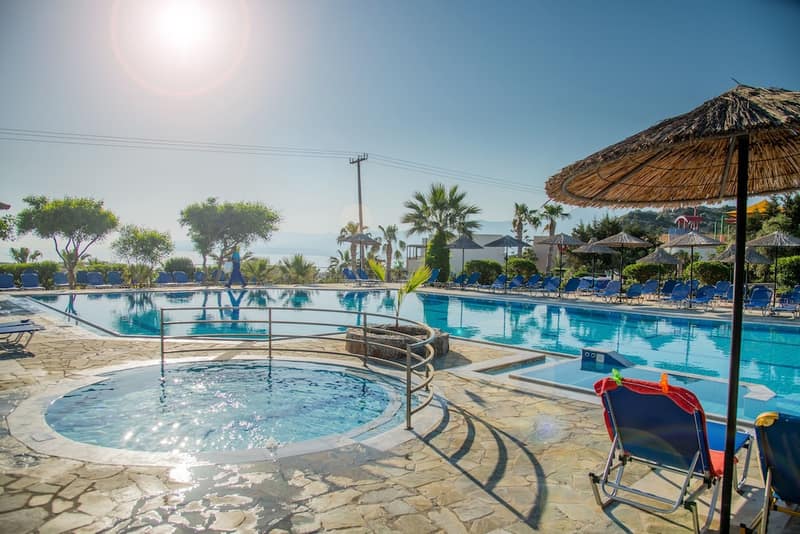 Semiramis Village Hotel — photo 1