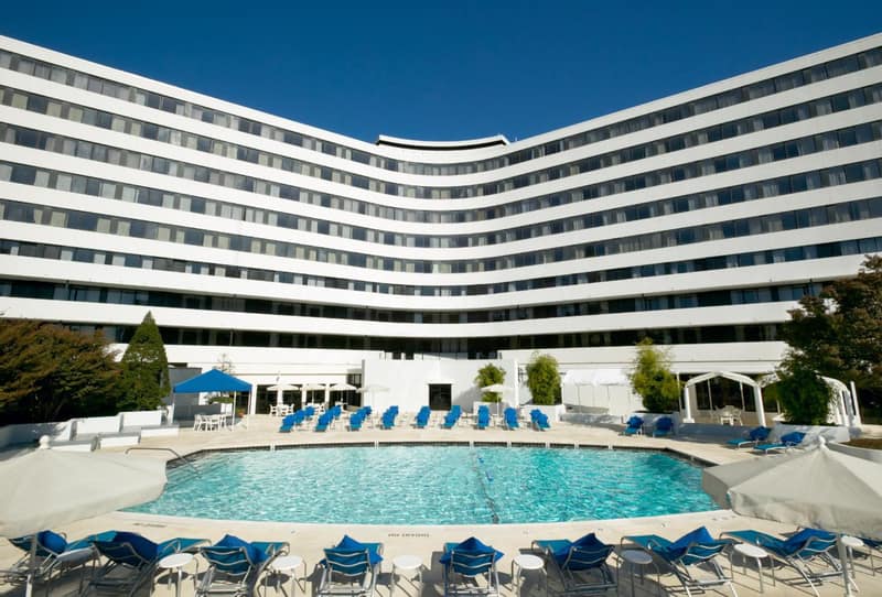 Washington Plaza Hotel — building