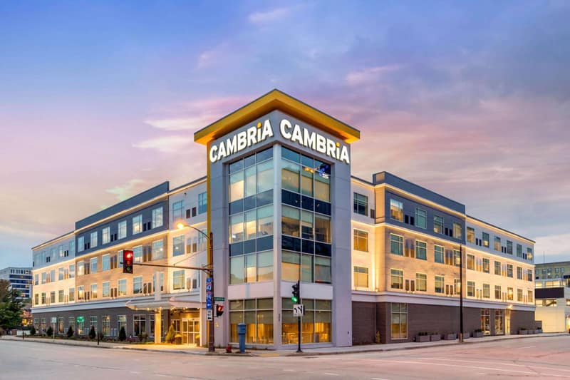 Cambria Hotel Milwaukee Downtown — building