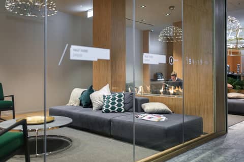 9Hotel Paquis — lounge