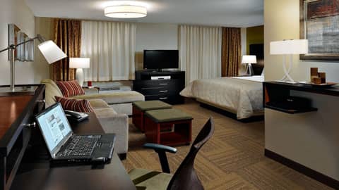 Staybridge Suites Dearborn MI by IHG — photo 3