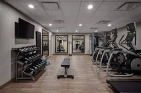 Staybridge Suites Dearborn MI by IHG — photo 6