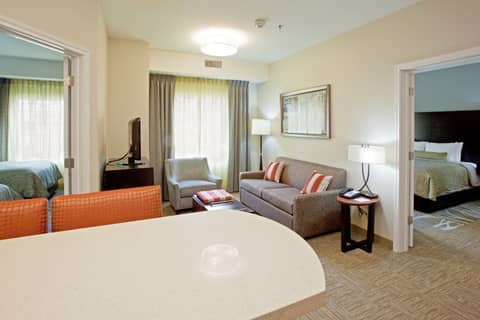 Staybridge Suites Dearborn MI by IHG — photo 9
