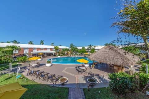 Best Western Palm Beach Lakes — photo 9
