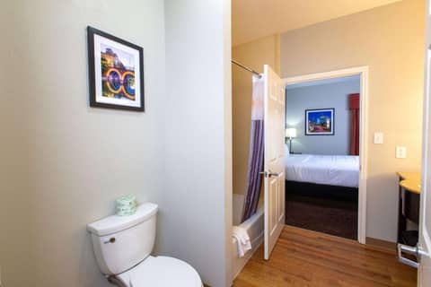 La Quinta by Wyndham Houston East at Normandy — photo 8