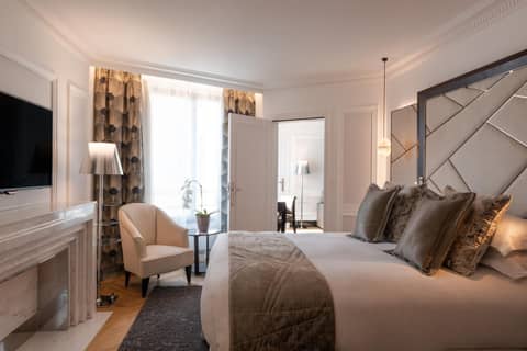 L'Hôtel du Collectionneur Paris — hotel room