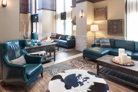 SpringHill Suites by Marriott Dallas Downtown / West End — lounge