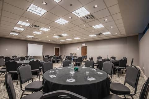Springhill Suites by Marriott Chicago Downtown/ River North — photo 9