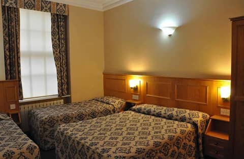 Olympic House Hotel — hotel room