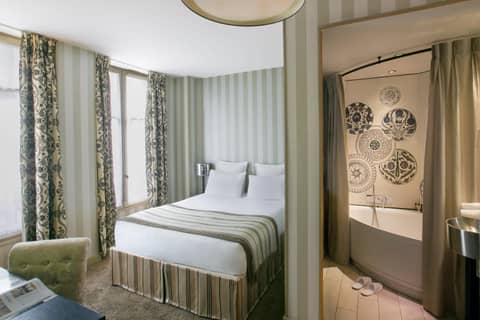 Hôtel Le Bellechasse Saint-Germain — hotel room