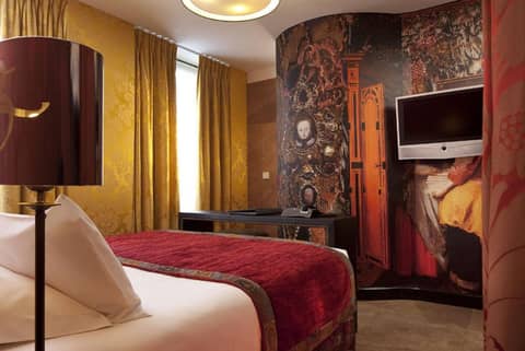 Hôtel Le Bellechasse Saint-Germain — hotel room