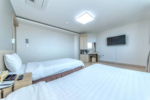 Jungmoon City Hotel & J-hill Hotel — photo 7