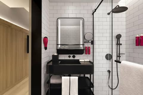 Moxy Mumbai Andheri West — bathroom