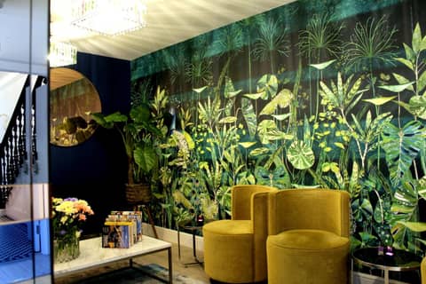 1 Craven Hill Gardens — hotel reception