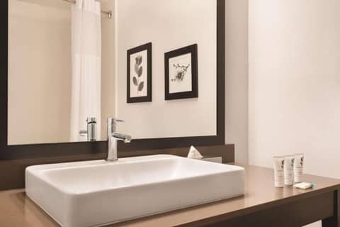 Country Inn & Suites by Radisson, Savannah Midtown, GA — photo 5