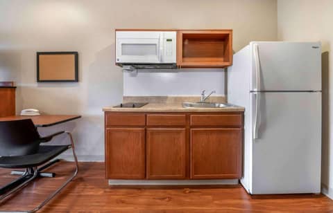 Extended Stay America Select Suites - Lake Worth — photo 9