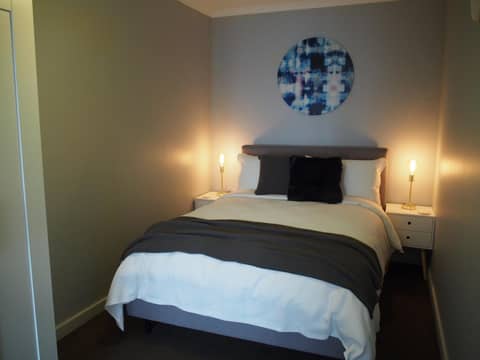City Quarters on Brewer — hotel room