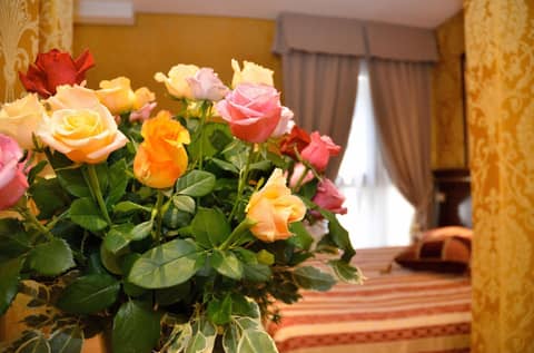 Residenza Goldoni — hotel room