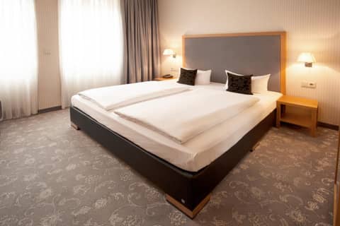 TOWNHOUSE Hotel — photo 2