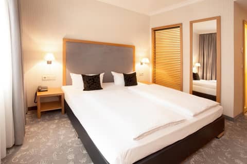 TOWNHOUSE Hotel — photo 5