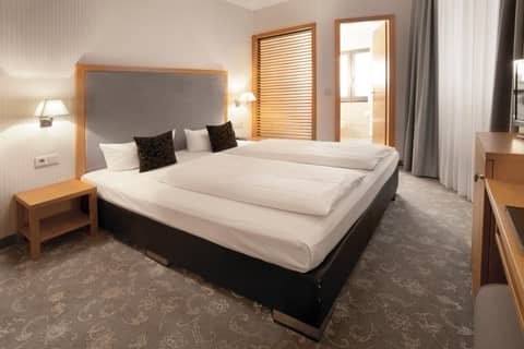 TOWNHOUSE Hotel — photo 6