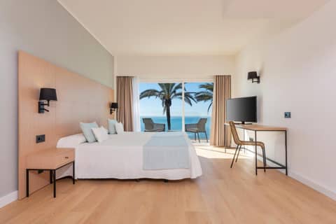 HSM Golden Playa — bedroom