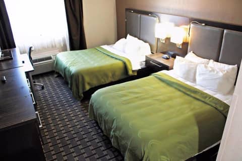 Quality Inn & Suites Detroit Metro Airport — photo 9