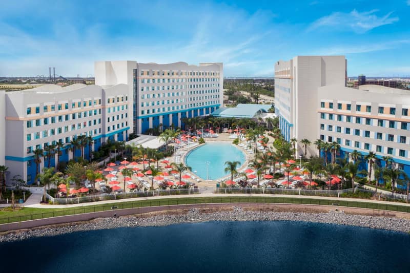 Universal's Endless Summer Resort - Surfside Inn and Suites — building
