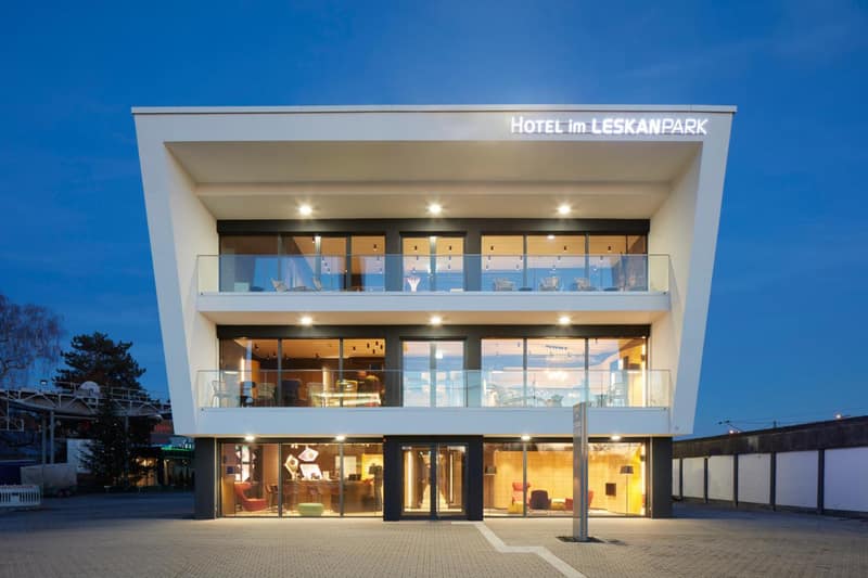Hotel im LESKANPark — building