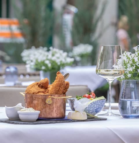 Small Luxury Hotel Goldgasse — dining
