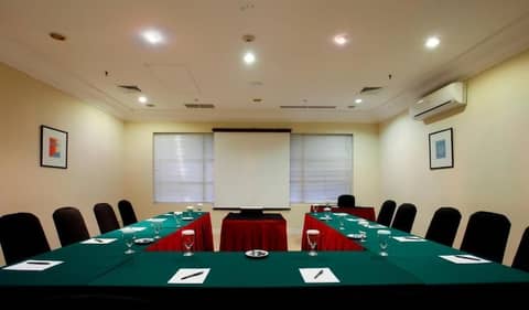 Batavia Hotel and Serviced Apartments — photo 3