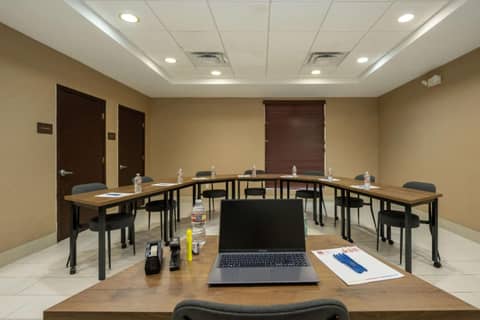 Comfort Suites Houston West at Clay Road — photo 2