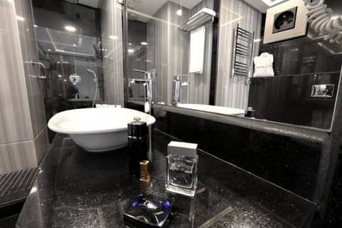 Le Palace d'Anfa — bathroom