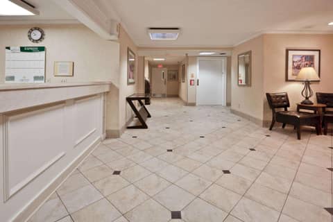 La Quinta by Wyndham Tampa Fairgrounds - Casino — photo 2