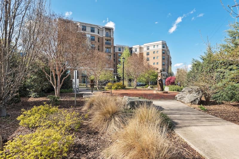 Kasa Dilworth Charlotte — building