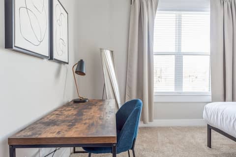 Kasa Dilworth Charlotte — hotel room