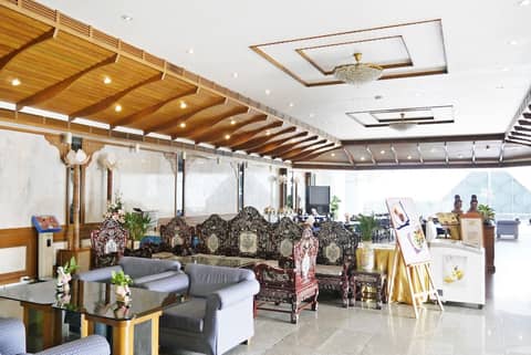 Cloudotel Walking Street — recepcion & lobby